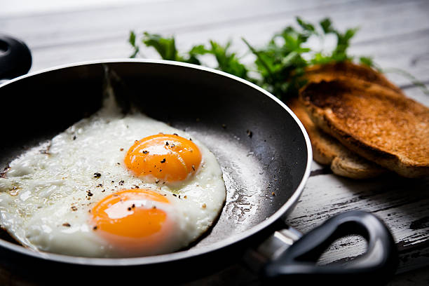 Bạn hay ăn trứng rán vào buổi sáng, nên xem những điều kiên kỵ này để tránh gây hại cho sức khỏe