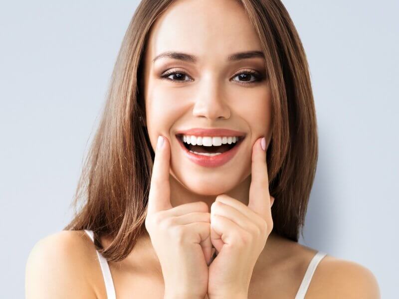 Bí quyết bảo vệ răng miệng trắng sáng và chắc khoẻ