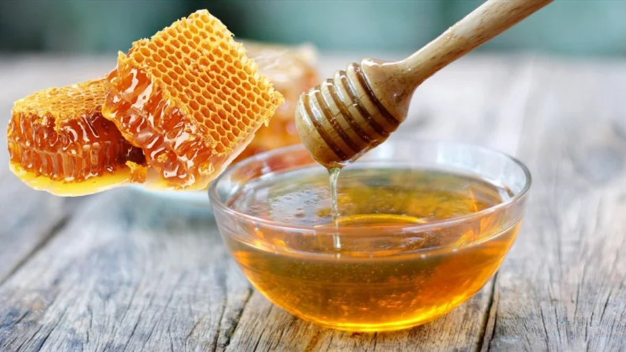 Dạ dày trơn tru chỉ với 4 khung giờ uống mật ong