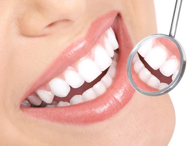 Răng bị ố vàng, nhiễm màu nguyên nhân do đâu?
